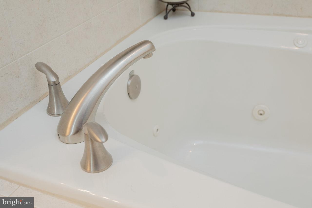 1966 BUTTONWOOD CT, HARRISONBURG, Virginia 22802, 3 Bedrooms Bedrooms, ,3 BathroomsBathrooms,Residential,For sale,1966 BUTTONWOOD CT,VAHC2000432 MLS # VAHC2000432