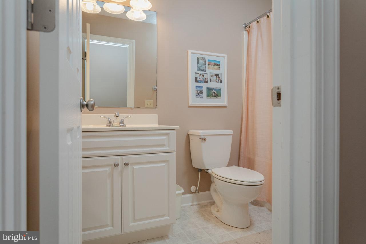 1966 BUTTONWOOD CT, HARRISONBURG, Virginia 22802, 3 Bedrooms Bedrooms, ,3 BathroomsBathrooms,Residential,For sale,1966 BUTTONWOOD CT,VAHC2000432 MLS # VAHC2000432