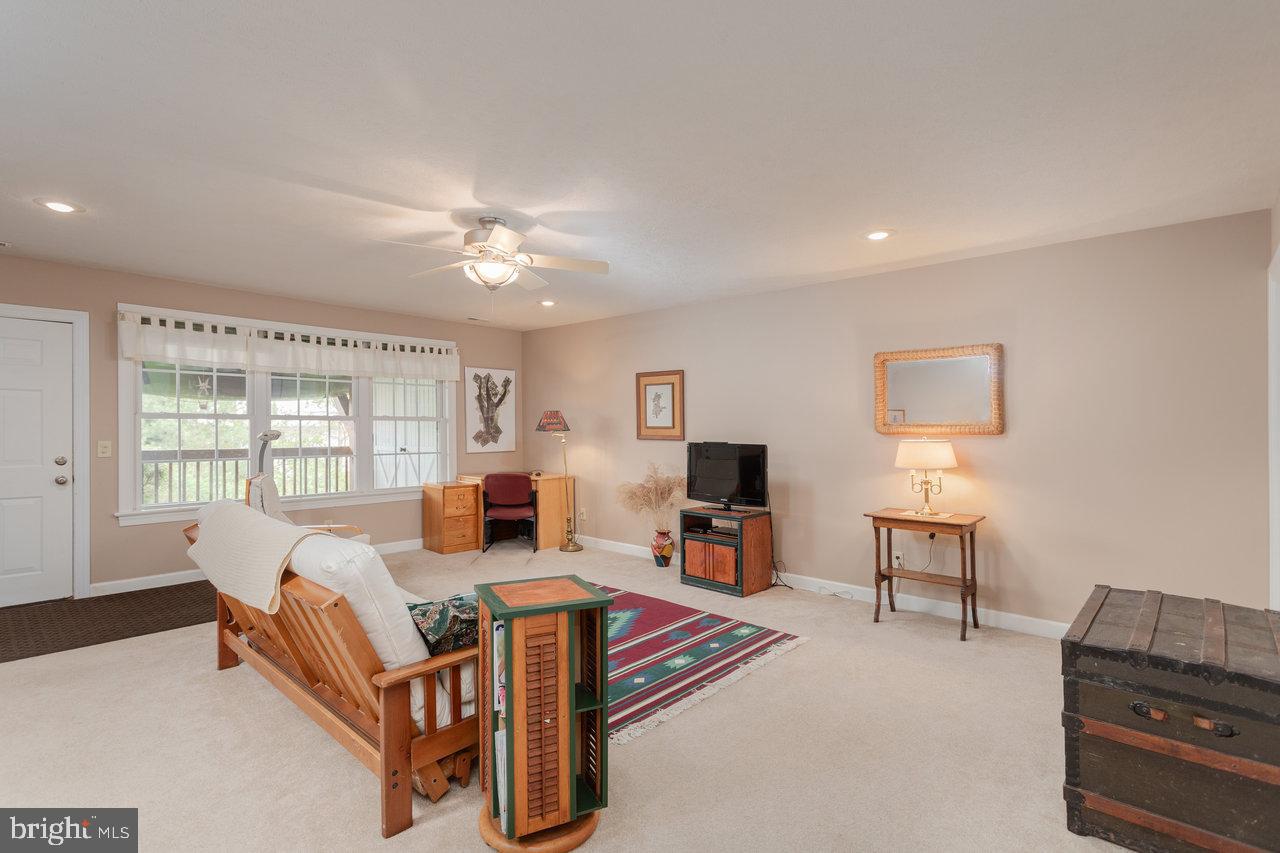 1966 BUTTONWOOD CT, HARRISONBURG, Virginia 22802, 3 Bedrooms Bedrooms, ,3 BathroomsBathrooms,Residential,For sale,1966 BUTTONWOOD CT,VAHC2000432 MLS # VAHC2000432