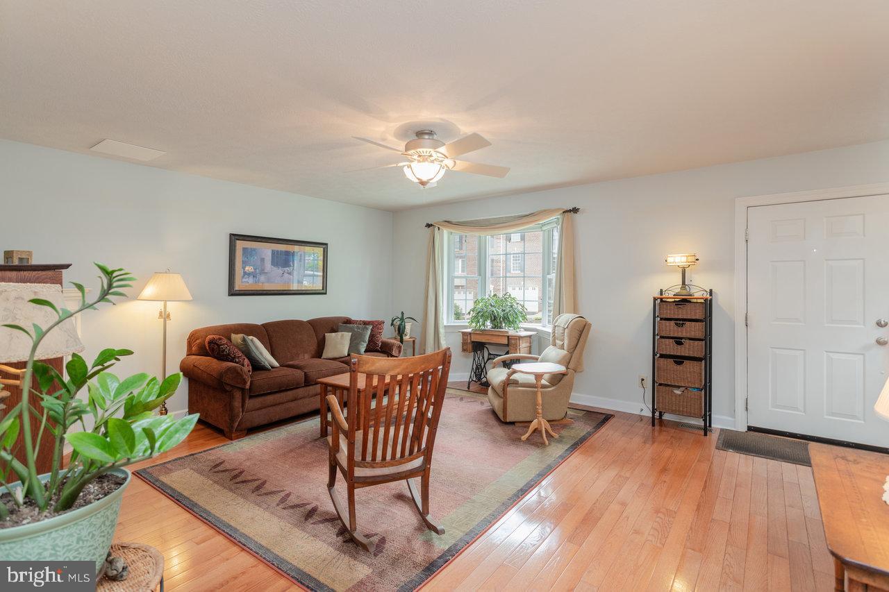 1966 BUTTONWOOD CT, HARRISONBURG, Virginia 22802, 3 Bedrooms Bedrooms, ,3 BathroomsBathrooms,Residential,For sale,1966 BUTTONWOOD CT,VAHC2000432 MLS # VAHC2000432