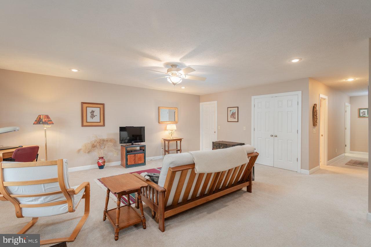 1966 BUTTONWOOD CT, HARRISONBURG, Virginia 22802, 3 Bedrooms Bedrooms, ,3 BathroomsBathrooms,Residential,For sale,1966 BUTTONWOOD CT,VAHC2000432 MLS # VAHC2000432