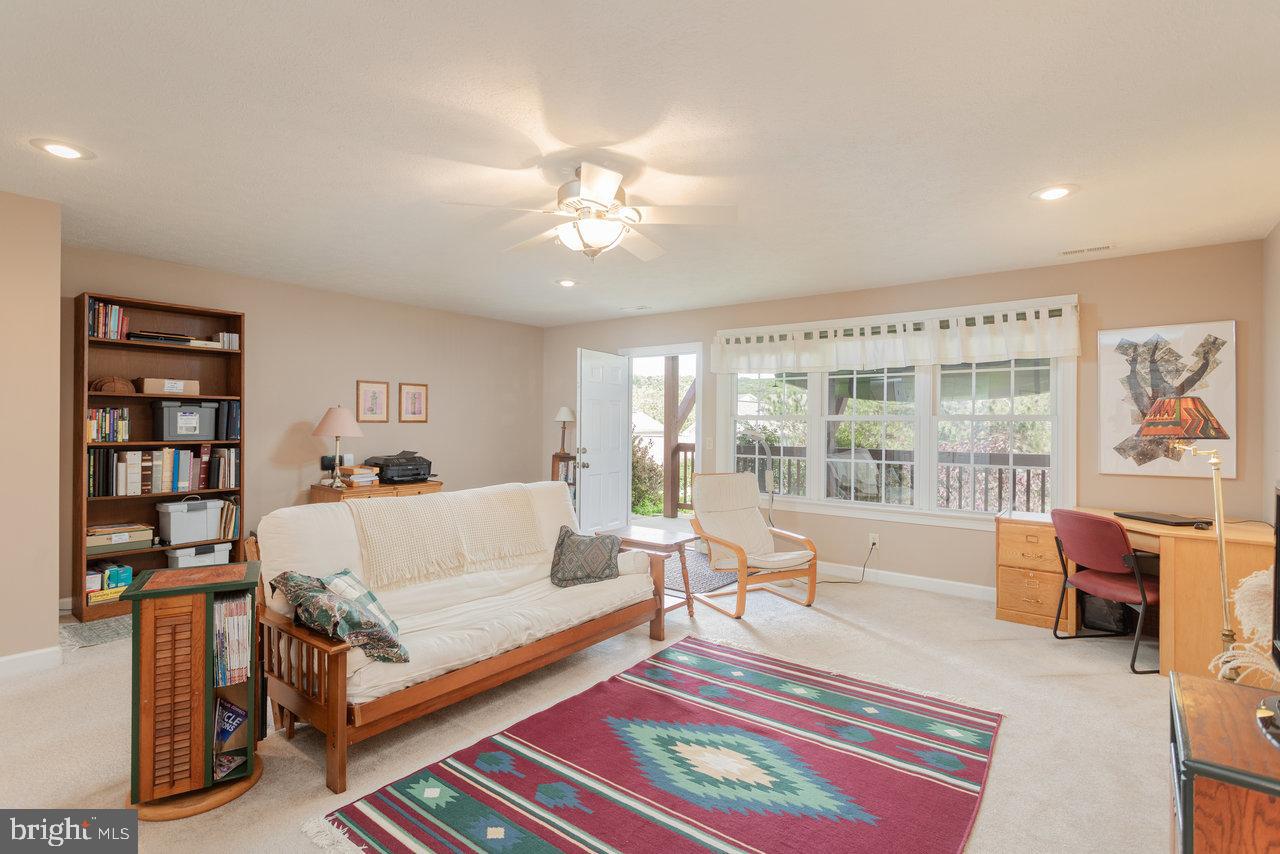 1966 BUTTONWOOD CT, HARRISONBURG, Virginia 22802, 3 Bedrooms Bedrooms, ,3 BathroomsBathrooms,Residential,For sale,1966 BUTTONWOOD CT,VAHC2000432 MLS # VAHC2000432