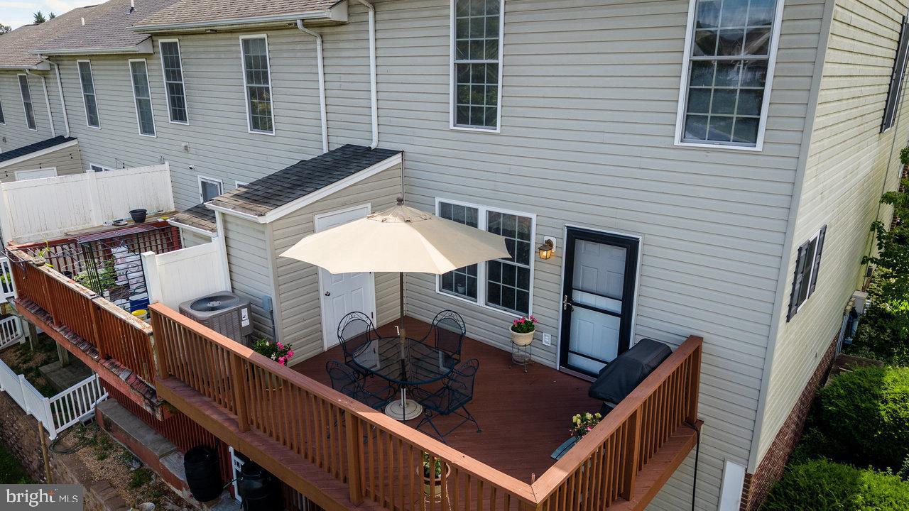 1966 BUTTONWOOD CT, HARRISONBURG, Virginia 22802, 3 Bedrooms Bedrooms, ,3 BathroomsBathrooms,Residential,For sale,1966 BUTTONWOOD CT,VAHC2000432 MLS # VAHC2000432