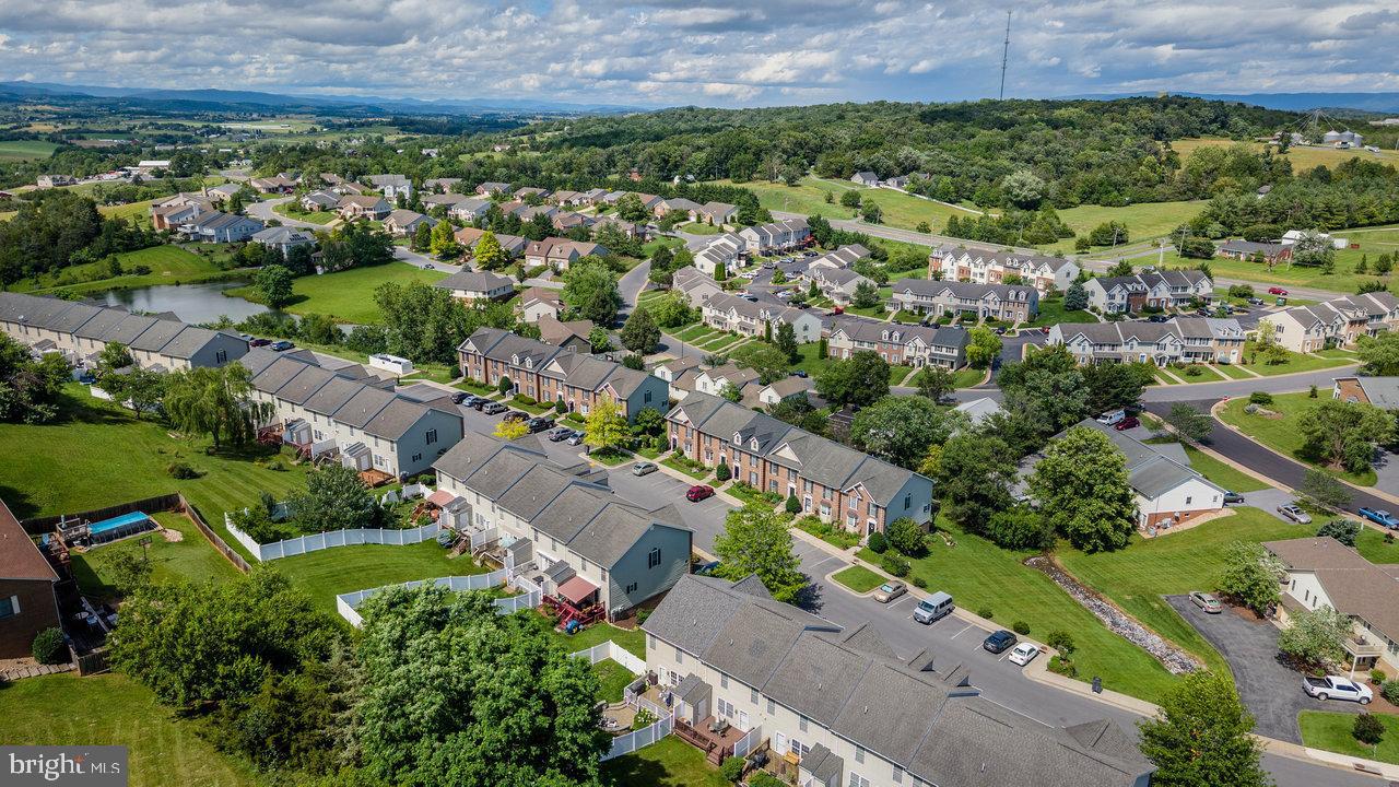 1966 BUTTONWOOD CT, HARRISONBURG, Virginia 22802, 3 Bedrooms Bedrooms, ,3 BathroomsBathrooms,Residential,For sale,1966 BUTTONWOOD CT,VAHC2000432 MLS # VAHC2000432