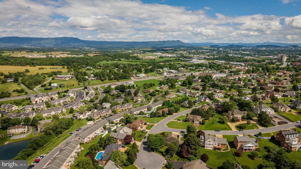 1966 BUTTONWOOD CT, HARRISONBURG, Virginia 22802, 3 Bedrooms Bedrooms, ,3 BathroomsBathrooms,Residential,For sale,1966 BUTTONWOOD CT,VAHC2000432 MLS # VAHC2000432