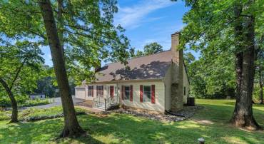 921 FISHPAW RD, BERRYVILLE, Virginia 22611, 4 Bedrooms Bedrooms, 11 Rooms Rooms,4 BathroomsBathrooms,Residential,For sale,921 FISHPAW RD,VACL2003876 MLS # VACL2003876