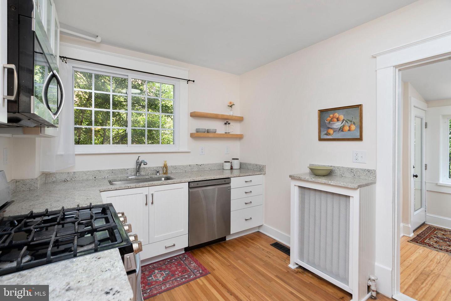 410 GLEN AVE, STAUNTON, Virginia 24401, 3 Bedrooms Bedrooms, ,1 BathroomBathrooms,Residential,For sale,410 GLEN AVE,VASC2000696 MLS # VASC2000696