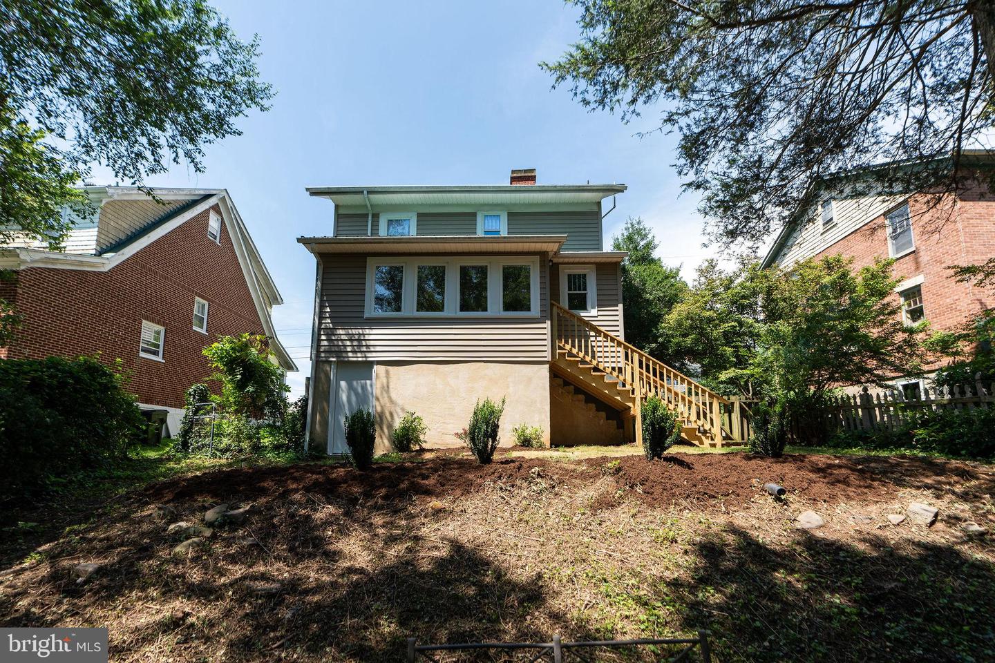 410 GLEN AVE, STAUNTON, Virginia 24401, 3 Bedrooms Bedrooms, ,1 BathroomBathrooms,Residential,For sale,410 GLEN AVE,VASC2000696 MLS # VASC2000696