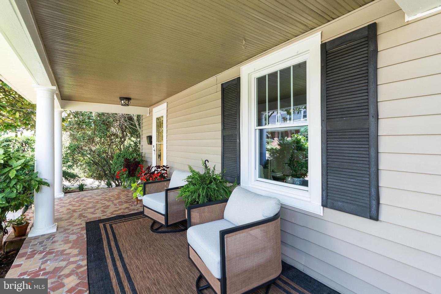 410 GLEN AVE, STAUNTON, Virginia 24401, 3 Bedrooms Bedrooms, ,1 BathroomBathrooms,Residential,For sale,410 GLEN AVE,VASC2000696 MLS # VASC2000696