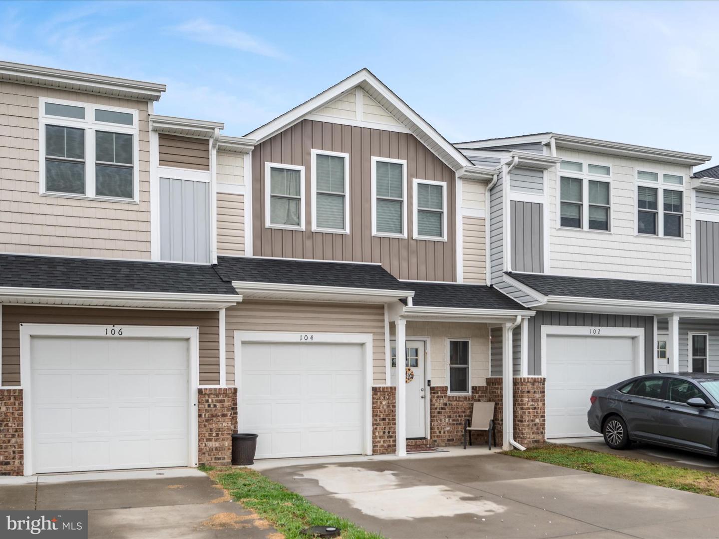 104 STELLA CT, STEPHENS CITY, Virginia 22655, 3 Bedrooms Bedrooms, ,2 BathroomsBathrooms,Residential,For sale,104 STELLA CT,VAFV2035810 MLS # VAFV2035810