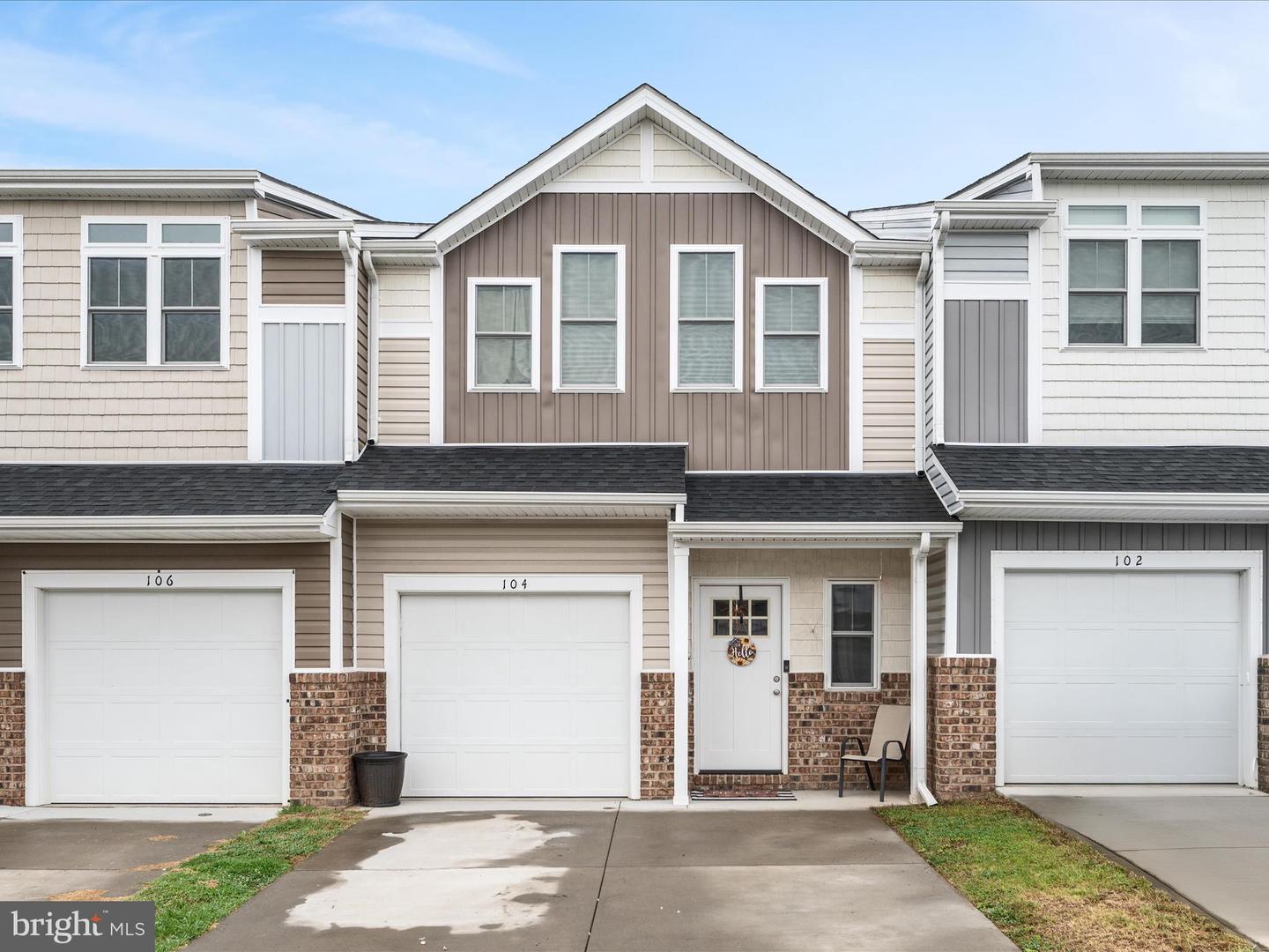 104 STELLA CT, STEPHENS CITY, Virginia 22655, 3 Bedrooms Bedrooms, ,2 BathroomsBathrooms,Residential,For sale,104 STELLA CT,VAFV2035810 MLS # VAFV2035810