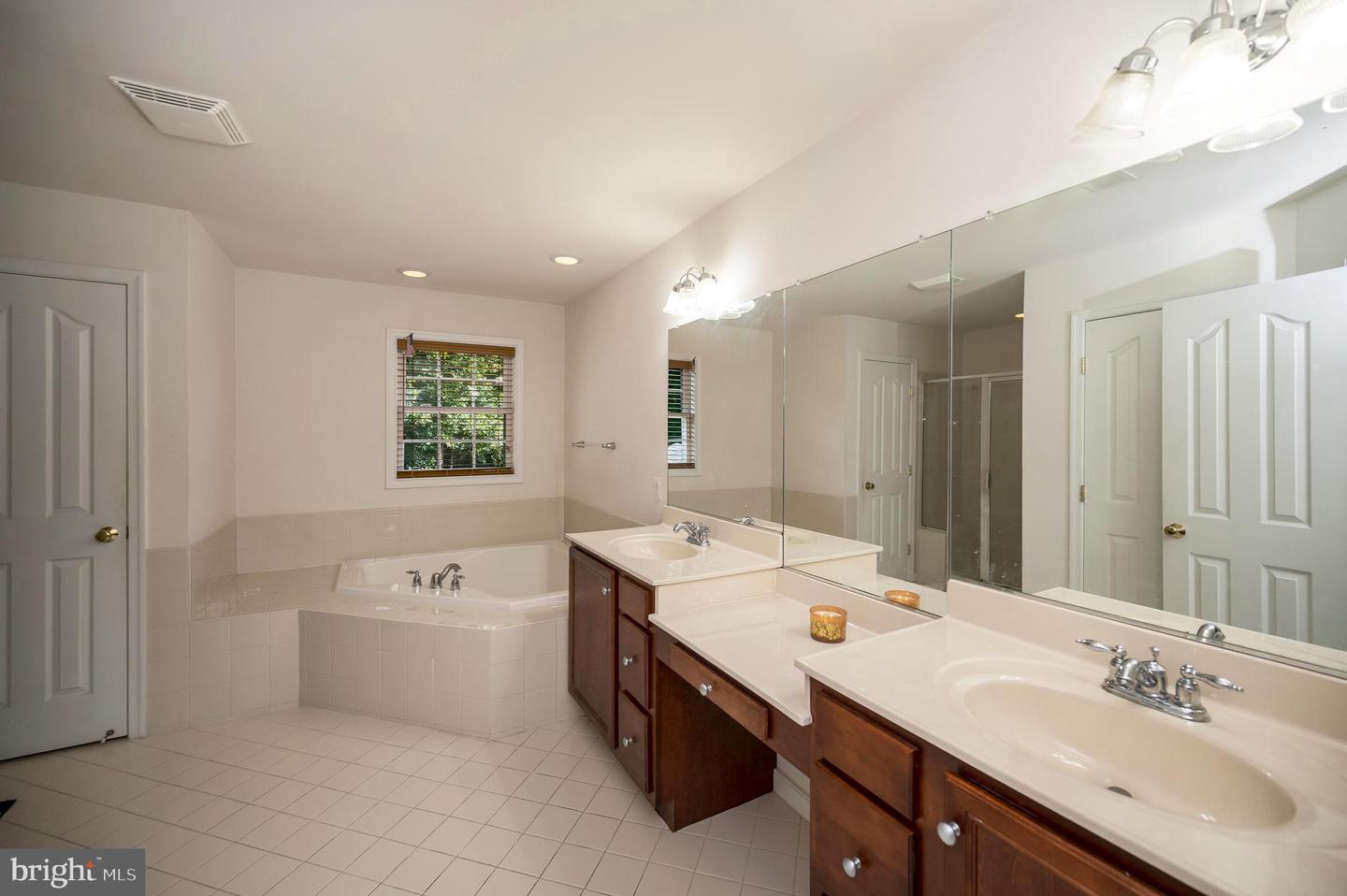 11917 BIG BEN BLVD, FREDERICKSBURG, Virginia 22407, 4 Bedrooms Bedrooms, ,3 BathroomsBathrooms,Residential,For sale,11917 BIG BEN BLVD,VASP2035274 MLS # VASP2035274