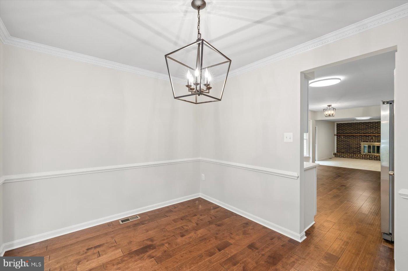 506 JETT ST, FREDERICKSBURG, Virginia 22405, 3 Bedrooms Bedrooms, 14 Rooms Rooms,2 BathroomsBathrooms,Residential,For sale,506 JETT ST,VAST2041854 MLS # VAST2041854