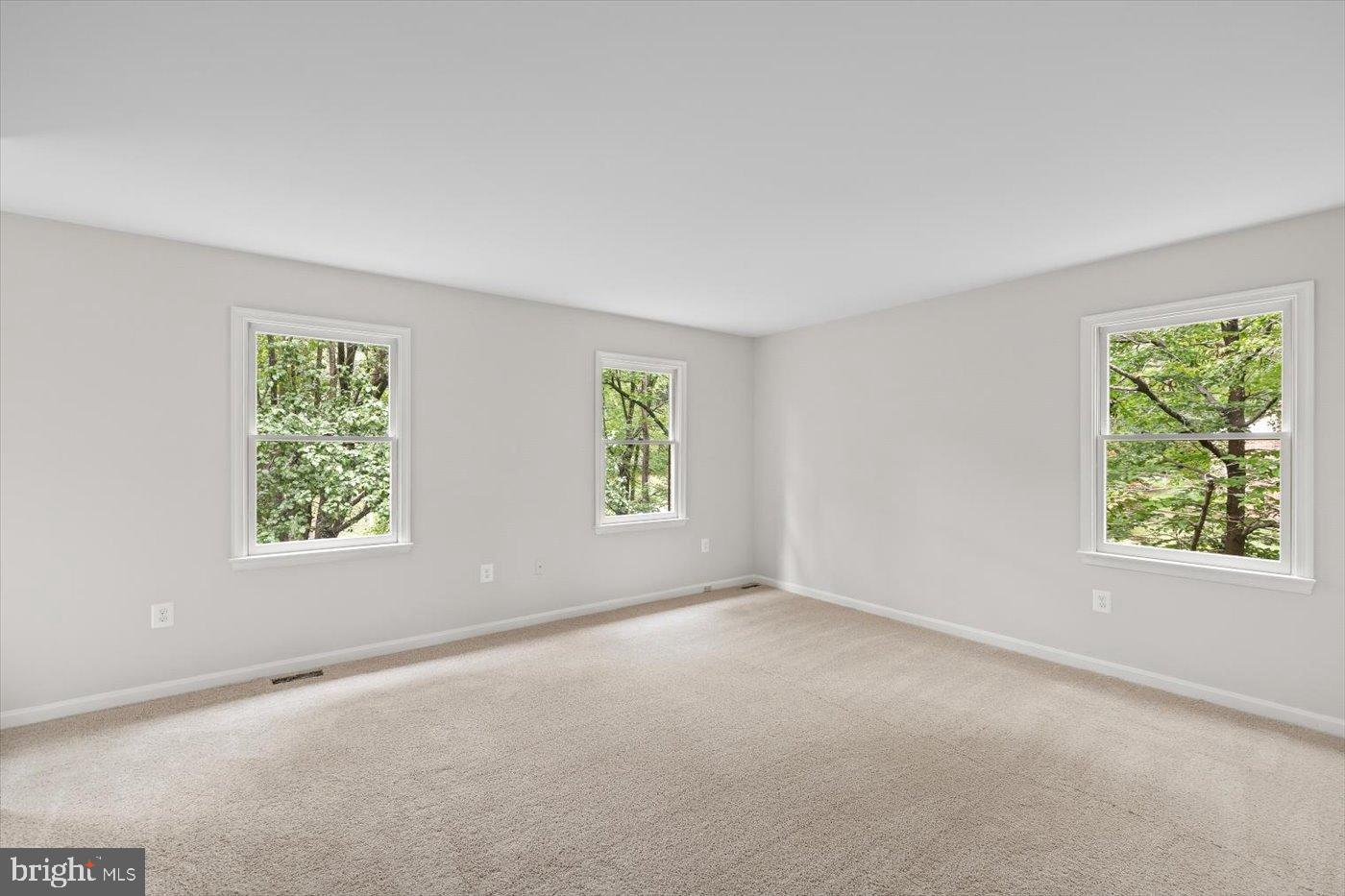 506 JETT ST, FREDERICKSBURG, Virginia 22405, 3 Bedrooms Bedrooms, 14 Rooms Rooms,2 BathroomsBathrooms,Residential,For sale,506 JETT ST,VAST2041854 MLS # VAST2041854