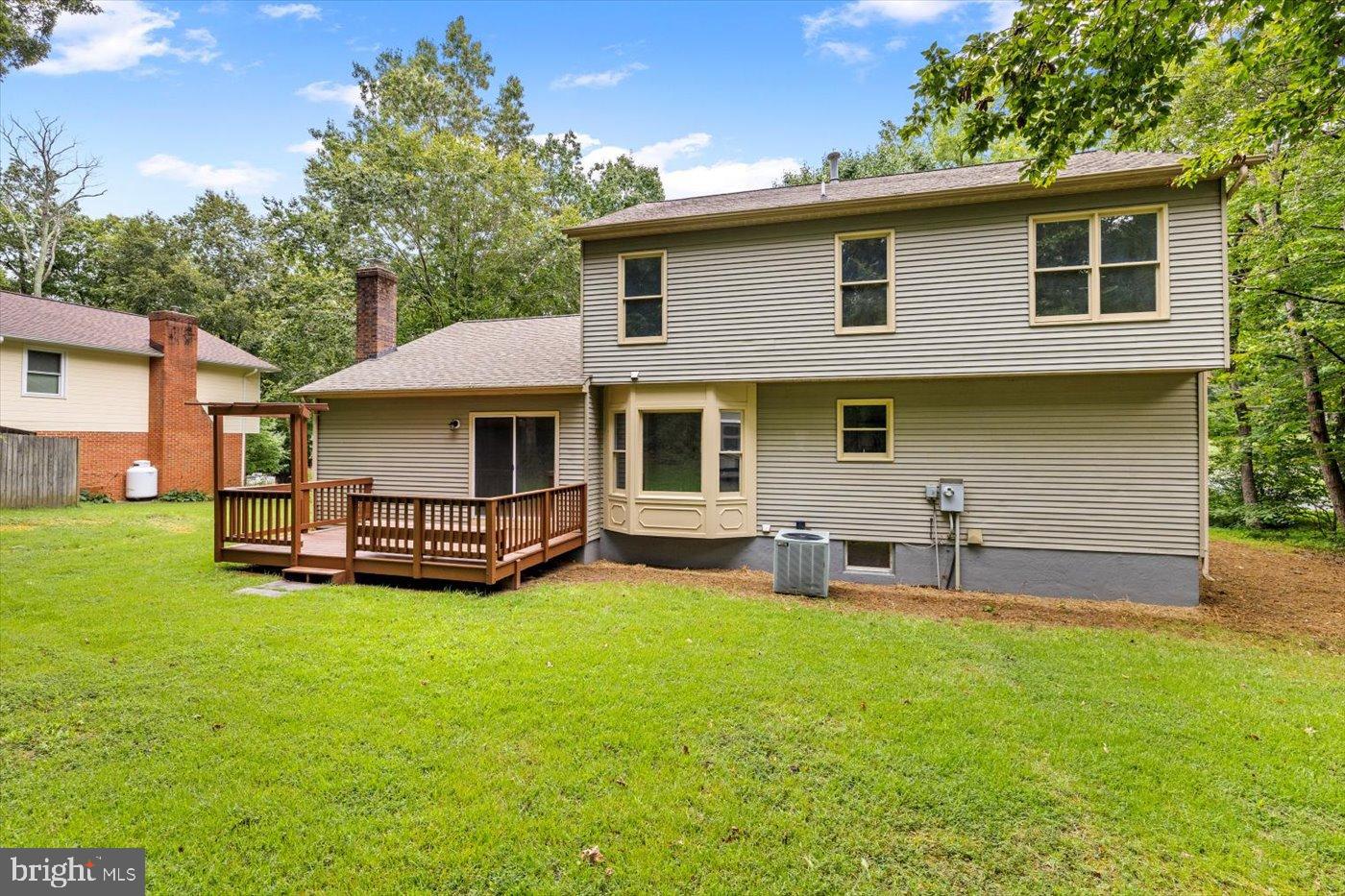 506 JETT ST, FREDERICKSBURG, Virginia 22405, 3 Bedrooms Bedrooms, 14 Rooms Rooms,2 BathroomsBathrooms,Residential,For sale,506 JETT ST,VAST2041854 MLS # VAST2041854