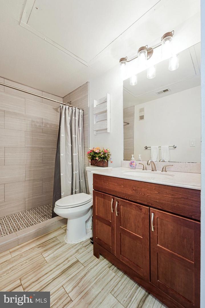 12164 PENDERVIEW LN #1627, FAIRFAX, Virginia 22033, 1 Bedroom Bedrooms, ,1 BathroomBathrooms,Residential,For sale,12164 PENDERVIEW LN #1627,VAFX2261624 MLS # VAFX2261624