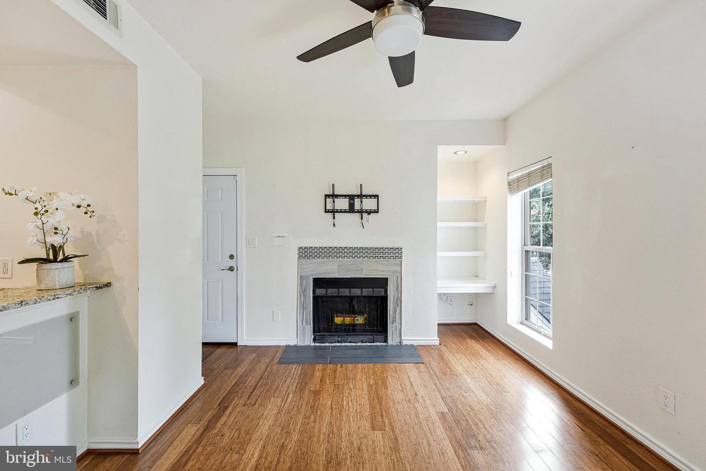 12164 PENDERVIEW LN #1627, FAIRFAX, Virginia 22033, 1 Bedroom Bedrooms, ,1 BathroomBathrooms,Residential,For sale,12164 PENDERVIEW LN #1627,VAFX2261624 MLS # VAFX2261624