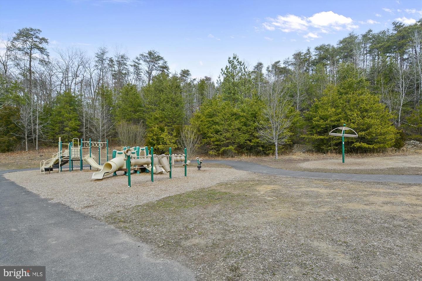 3016 LUSITANIA DR, STAFFORD, Virginia 22554, 4 Bedrooms Bedrooms, ,2 BathroomsBathrooms,Residential,For sale,3016 LUSITANIA DR,VAST2041864 MLS # VAST2041864