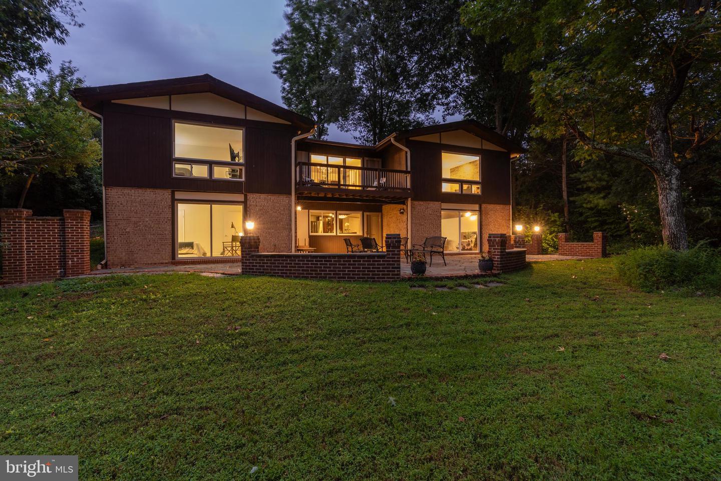 3002 SEVOR LN, ALEXANDRIA, Virginia 22309, 5 Bedrooms Bedrooms, ,3 BathroomsBathrooms,Residential,For sale,3002 SEVOR LN,VAFX2261684 MLS # VAFX2261684