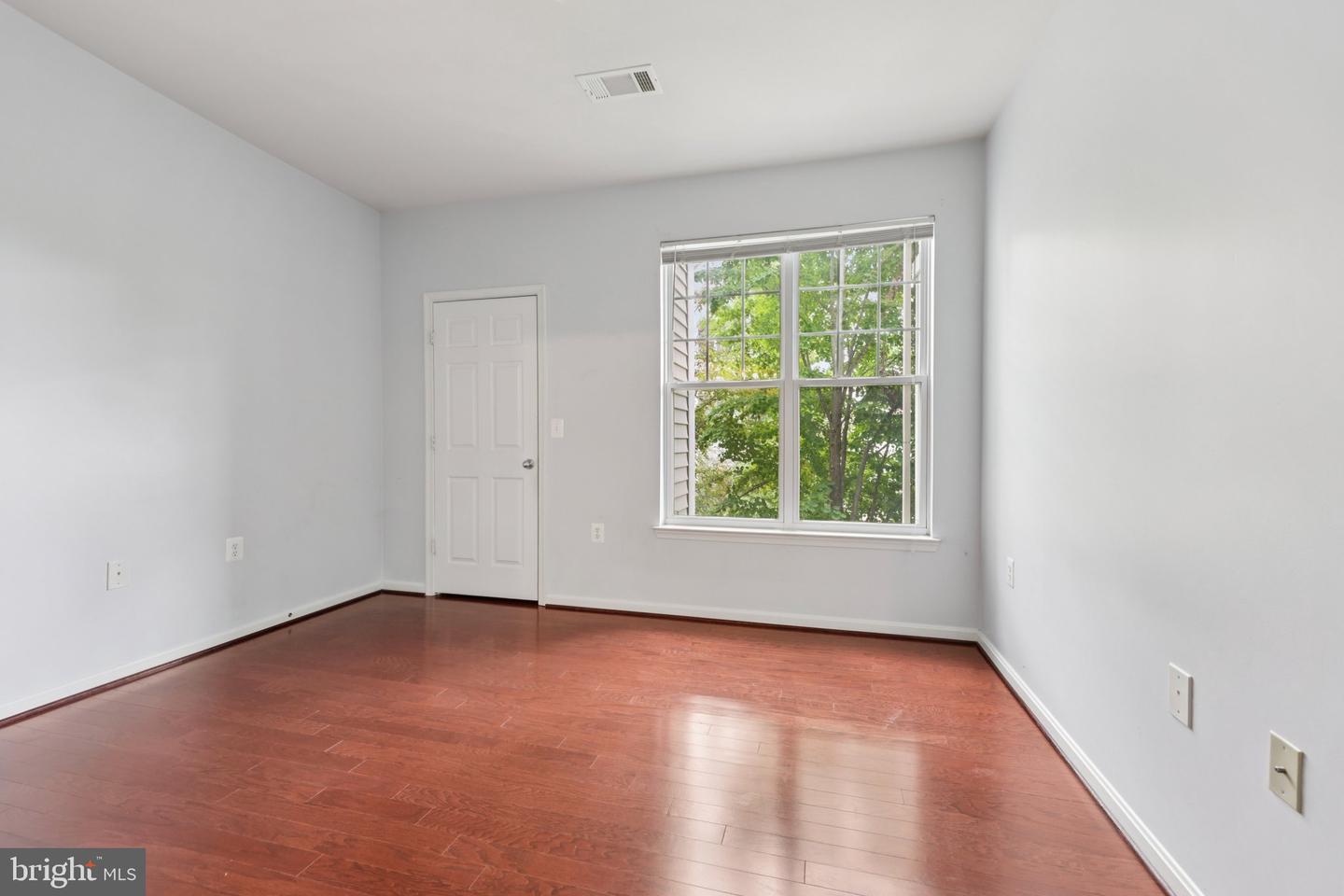 11355 ARISTOTLE DR #8-313, FAIRFAX, Virginia 22030, 2 Bedrooms Bedrooms, ,2 BathroomsBathrooms,Residential,For sale,11355 ARISTOTLE DR #8-313,VAFX2261694 MLS # VAFX2261694 11355 ARISTOTLE DR #8-313, FAIRFAX, Virginia 22030, 2 Bedrooms Bedrooms, ,2 BathroomsBathrooms,Residential,For sale,11355 ARISTOTLE DR #8-313,VAFX2261694 MLS # VAFX2261694