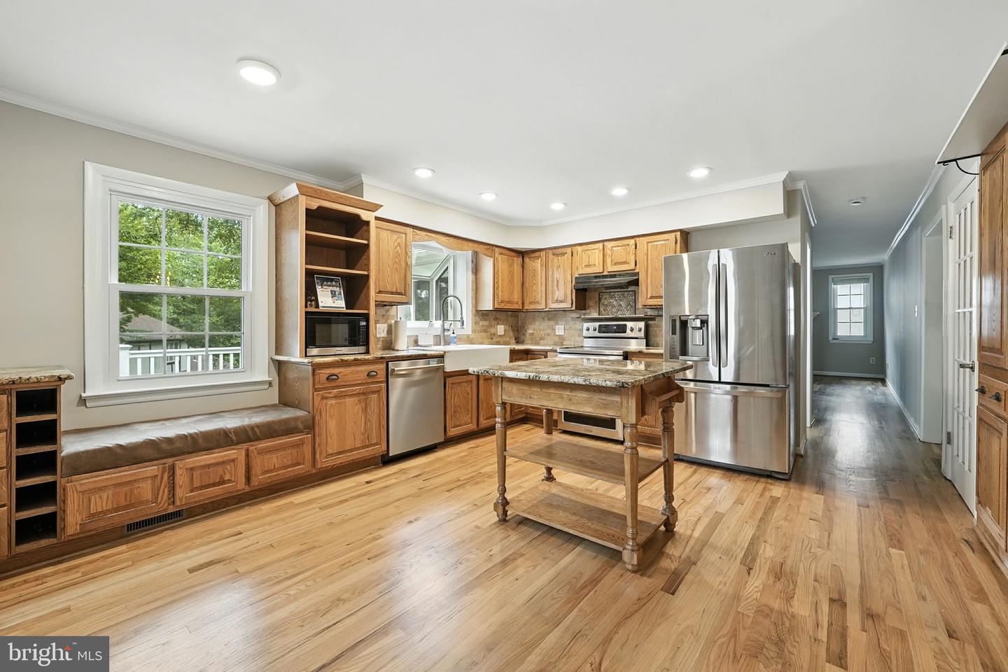 16211 SUNNY KNOLL DR, DUMFRIES, Virginia 22025, 4 Bedrooms Bedrooms, ,2 BathroomsBathrooms,Residential,For sale,16211 SUNNY KNOLL DR,VAPW2101682 MLS # VAPW2101682