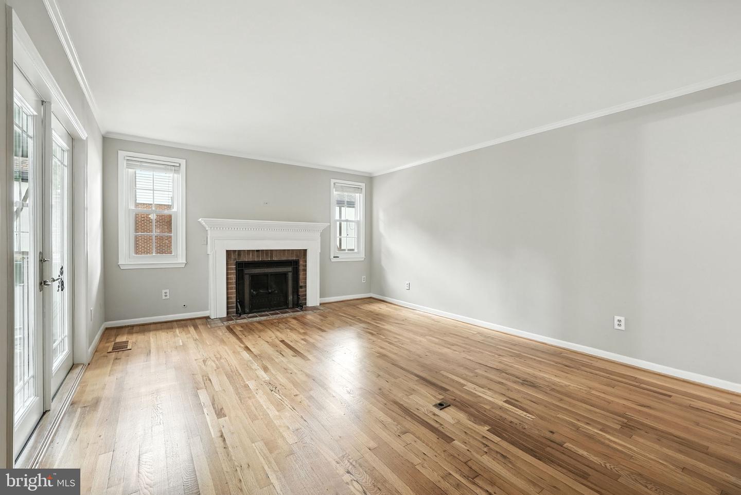 16211 SUNNY KNOLL DR, DUMFRIES, Virginia 22025, 4 Bedrooms Bedrooms, ,2 BathroomsBathrooms,Residential,For sale,16211 SUNNY KNOLL DR,VAPW2101682 MLS # VAPW2101682