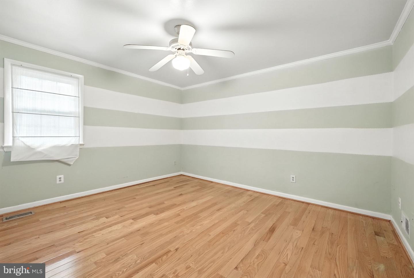 16211 SUNNY KNOLL DR, DUMFRIES, Virginia 22025, 4 Bedrooms Bedrooms, ,2 BathroomsBathrooms,Residential,For sale,16211 SUNNY KNOLL DR,VAPW2101682 MLS # VAPW2101682