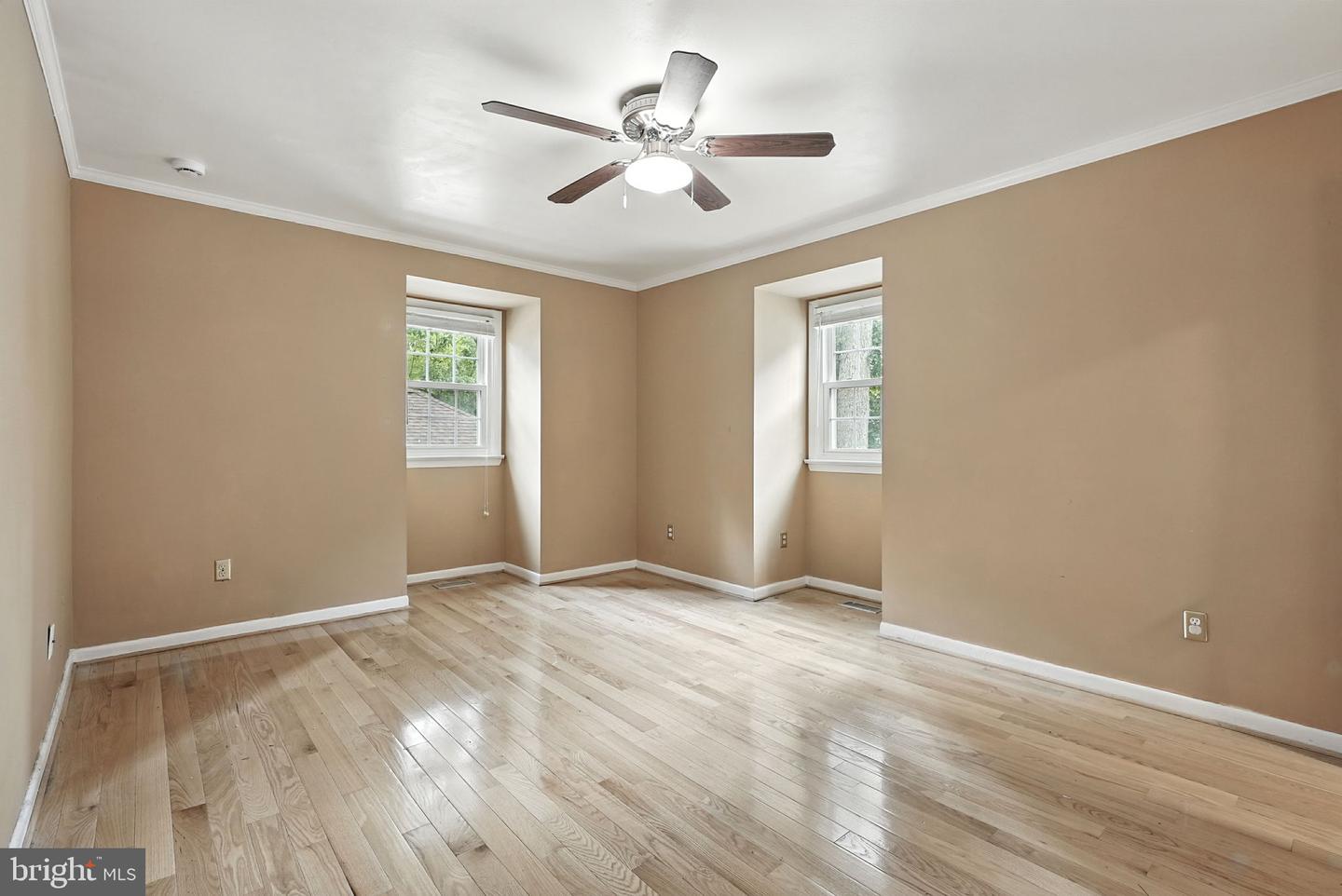 16211 SUNNY KNOLL DR, DUMFRIES, Virginia 22025, 4 Bedrooms Bedrooms, ,2 BathroomsBathrooms,Residential,For sale,16211 SUNNY KNOLL DR,VAPW2101682 MLS # VAPW2101682