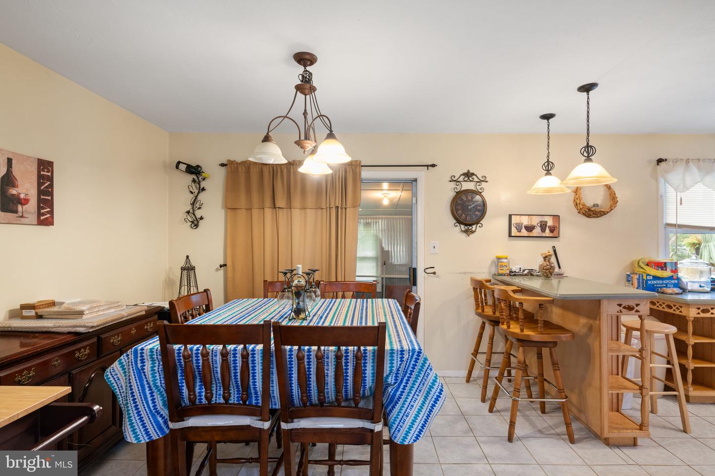 4031 FORGE DR, WOODBRIDGE, Virginia 22193, 5 Bedrooms Bedrooms, ,4 BathroomsBathrooms,Residential,For sale,4031 FORGE DR,VAPW2101702 MLS # VAPW2101702