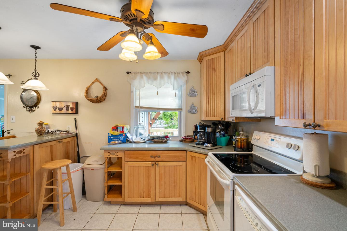 4031 FORGE DR, WOODBRIDGE, Virginia 22193, 5 Bedrooms Bedrooms, ,4 BathroomsBathrooms,Residential,For sale,4031 FORGE DR,VAPW2101702 MLS # VAPW2101702