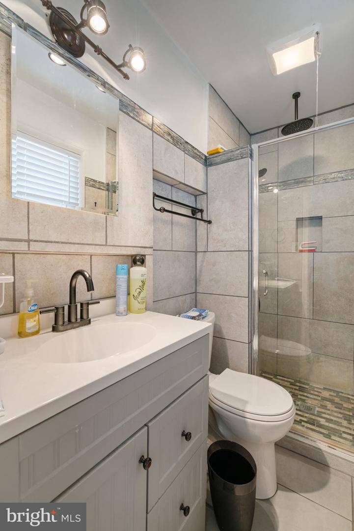 4031 FORGE DR, WOODBRIDGE, Virginia 22193, 5 Bedrooms Bedrooms, ,4 BathroomsBathrooms,Residential,For sale,4031 FORGE DR,VAPW2101702 MLS # VAPW2101702