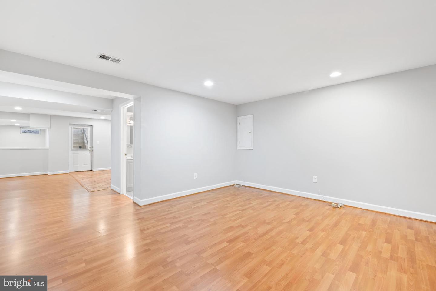 6416 CALEB CT, ALEXANDRIA, Virginia 22315, 4 Bedrooms Bedrooms, ,3 BathroomsBathrooms,Residential,For sale,6416 CALEB CT,VAFX2261832 MLS # VAFX2261832