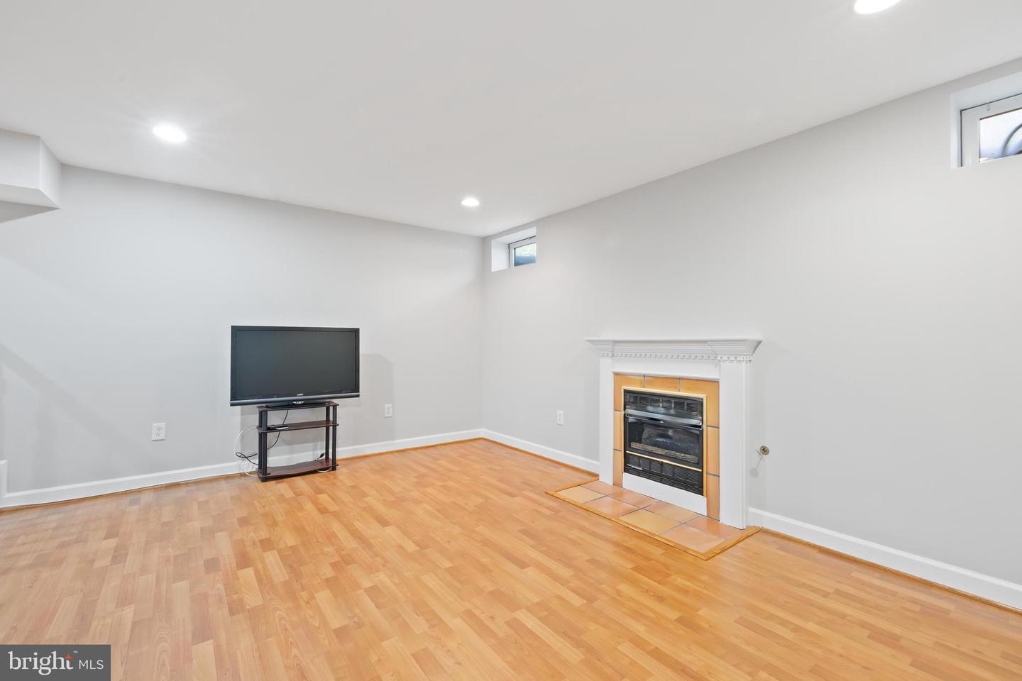 6416 CALEB CT, ALEXANDRIA, Virginia 22315, 4 Bedrooms Bedrooms, ,3 BathroomsBathrooms,Residential,For sale,6416 CALEB CT,VAFX2261832 MLS # VAFX2261832