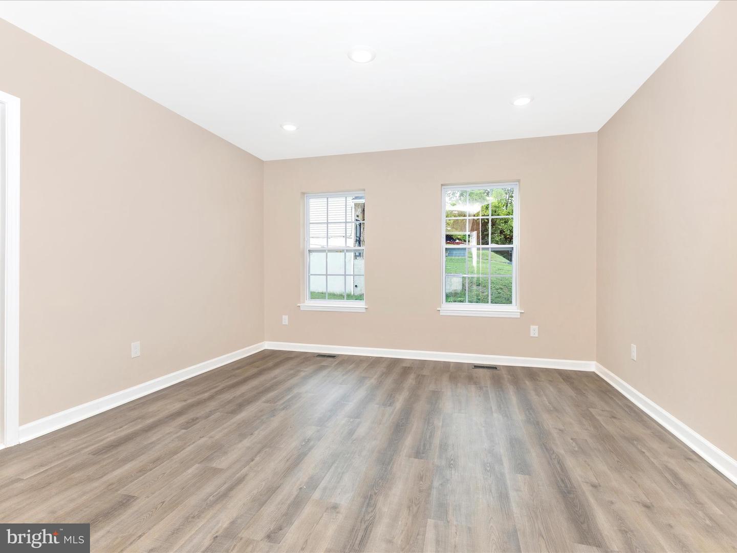 4820 HAYES ST NE, WASHINGTON, District Of Columbia 20019, 4 Bedrooms Bedrooms, 11 Rooms Rooms,3 BathroomsBathrooms,Residential,For sale,4820 HAYES ST NE,DCDC2215598 MLS # DCDC2215598