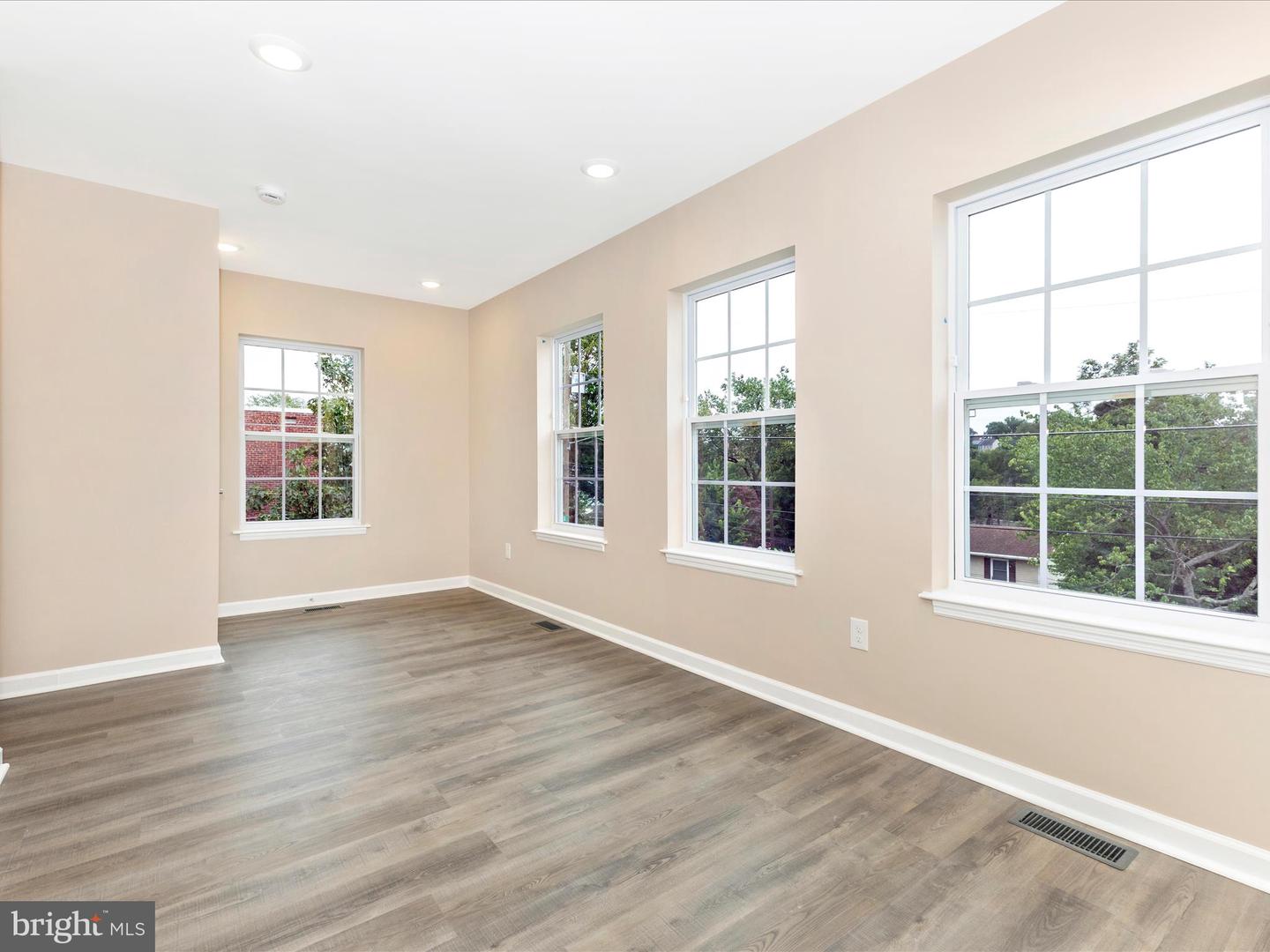 4820 HAYES ST NE, WASHINGTON, District Of Columbia 20019, 4 Bedrooms Bedrooms, 11 Rooms Rooms,3 BathroomsBathrooms,Residential,For sale,4820 HAYES ST NE,DCDC2215598 MLS # DCDC2215598