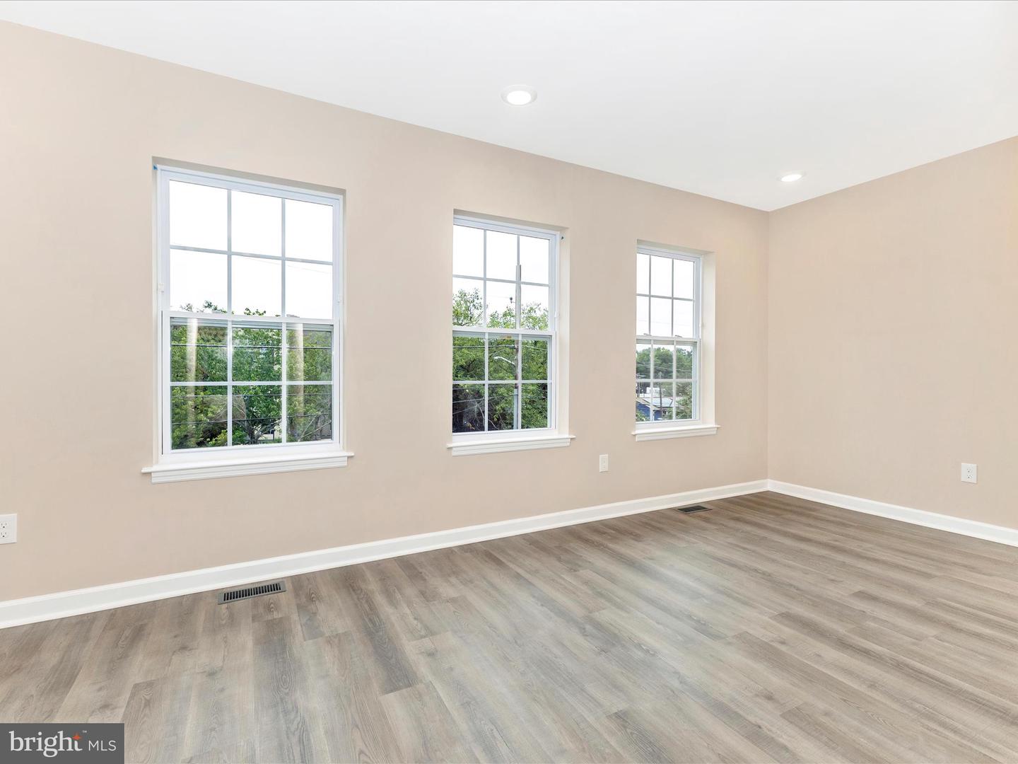 4820 HAYES ST NE, WASHINGTON, District Of Columbia 20019, 4 Bedrooms Bedrooms, 11 Rooms Rooms,3 BathroomsBathrooms,Residential,For sale,4820 HAYES ST NE,DCDC2215598 MLS # DCDC2215598
