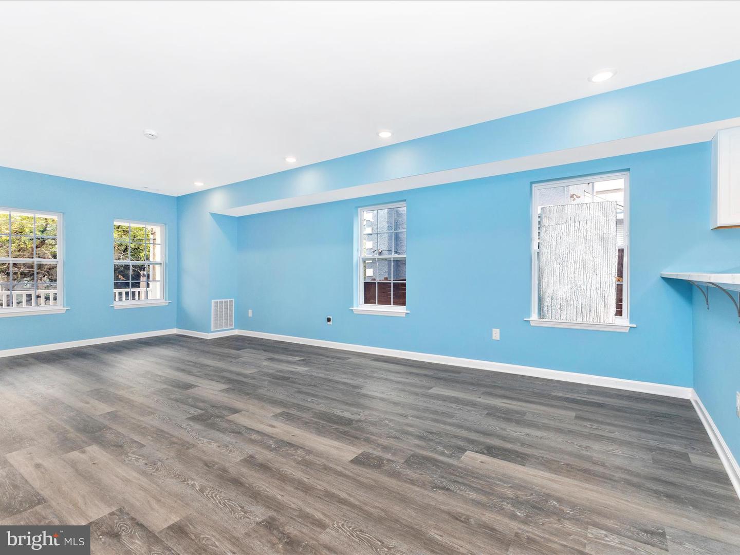 4820 HAYES ST NE, WASHINGTON, District Of Columbia 20019, 4 Bedrooms Bedrooms, 11 Rooms Rooms,3 BathroomsBathrooms,Residential,For sale,4820 HAYES ST NE,DCDC2215598 MLS # DCDC2215598