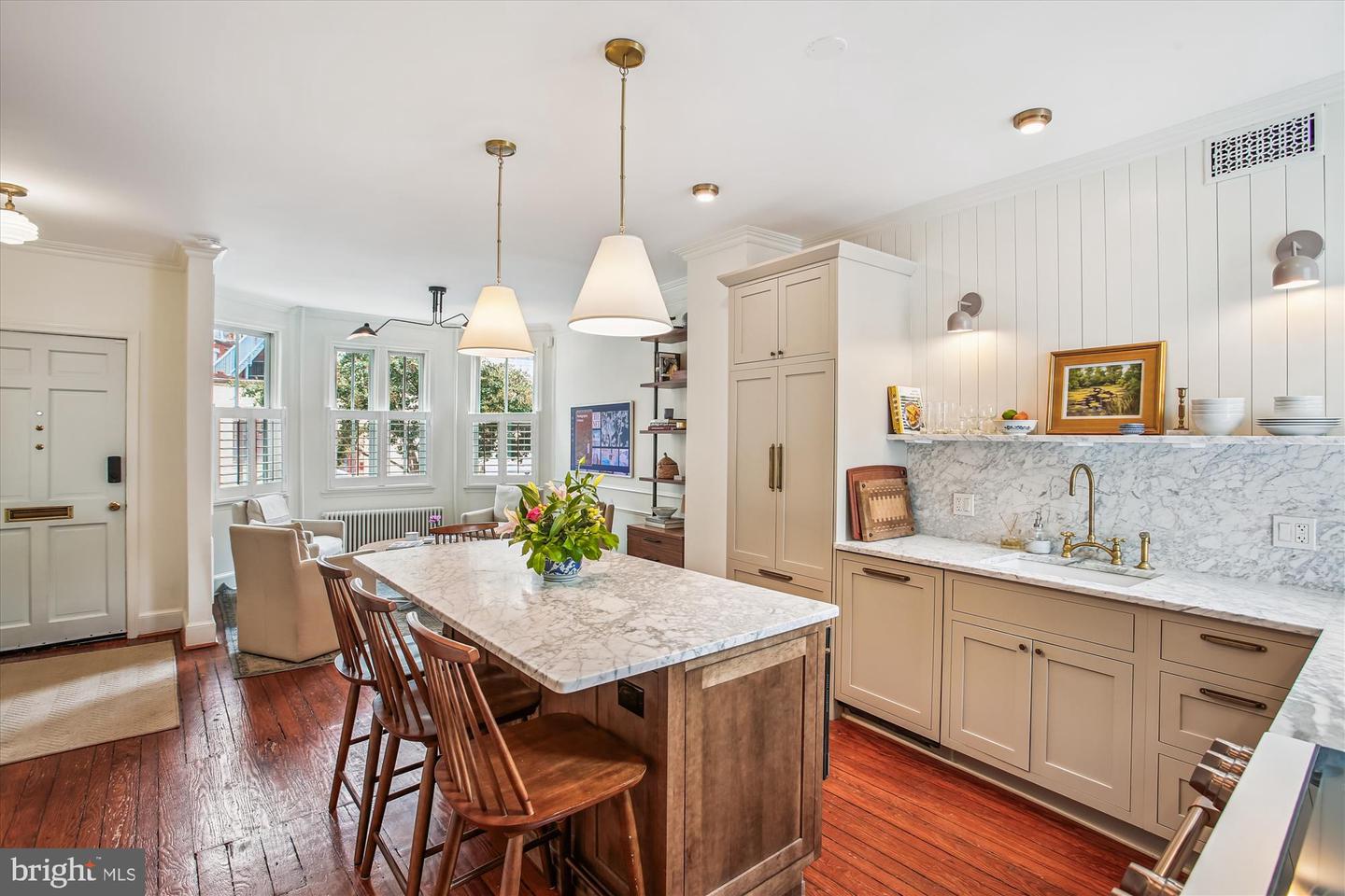 106 COMMERCE ST, ALEXANDRIA, Virginia 22314, 3 Bedrooms Bedrooms, 6 Rooms Rooms,2 BathroomsBathrooms,Residential,For sale,106 COMMERCE ST,VAAX2048714 MLS # VAAX2048714