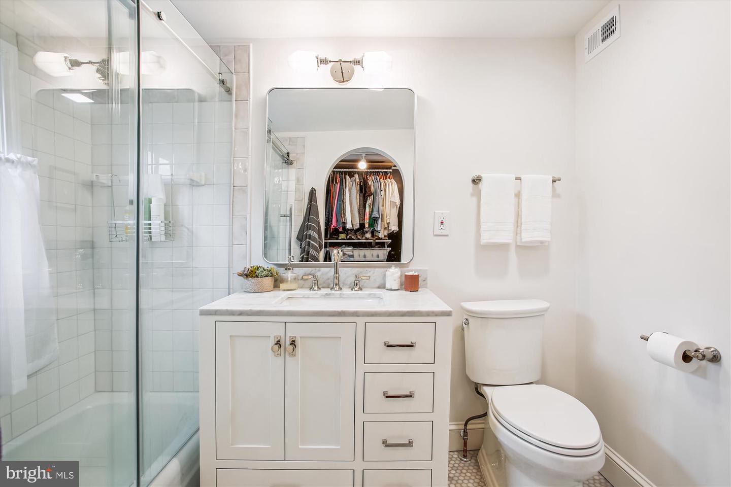 106 COMMERCE ST, ALEXANDRIA, Virginia 22314, 3 Bedrooms Bedrooms, 6 Rooms Rooms,2 BathroomsBathrooms,Residential,For sale,106 COMMERCE ST,VAAX2048714 MLS # VAAX2048714