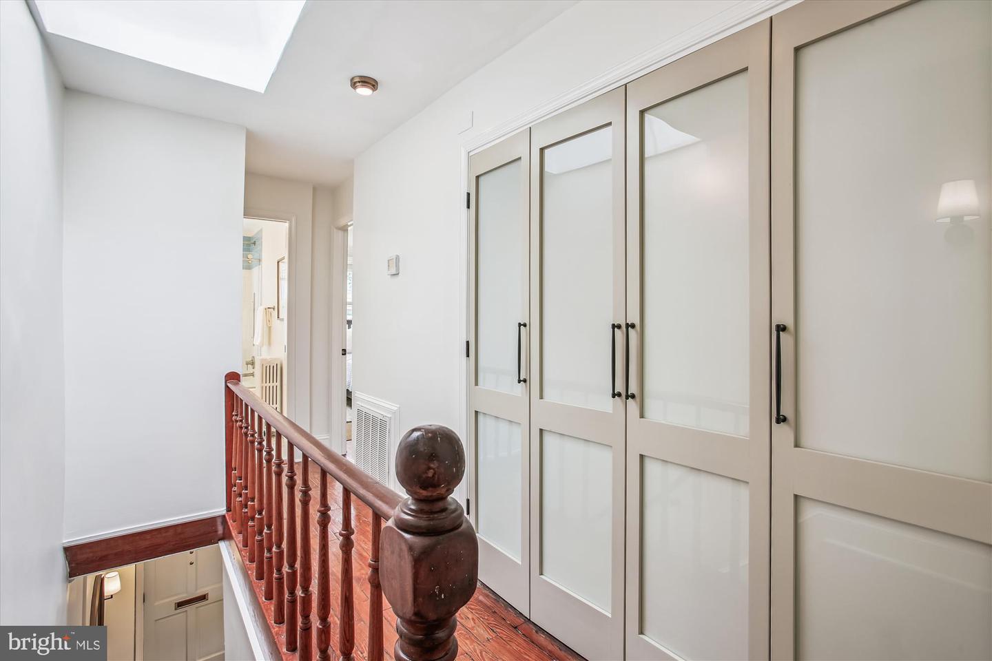 106 COMMERCE ST, ALEXANDRIA, Virginia 22314, 3 Bedrooms Bedrooms, 6 Rooms Rooms,2 BathroomsBathrooms,Residential,For sale,106 COMMERCE ST,VAAX2048714 MLS # VAAX2048714