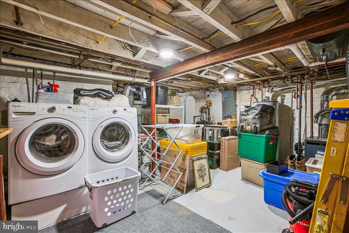 106 COMMERCE ST, ALEXANDRIA, Virginia 22314, 3 Bedrooms Bedrooms, 6 Rooms Rooms,2 BathroomsBathrooms,Residential,For sale,106 COMMERCE ST,VAAX2048714 MLS # VAAX2048714