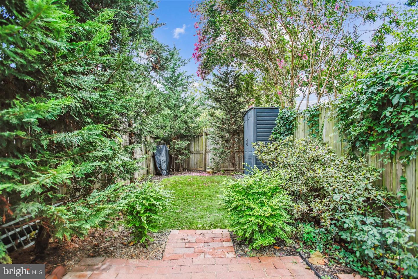 106 COMMERCE ST, ALEXANDRIA, Virginia 22314, 3 Bedrooms Bedrooms, 6 Rooms Rooms,2 BathroomsBathrooms,Residential,For sale,106 COMMERCE ST,VAAX2048714 MLS # VAAX2048714