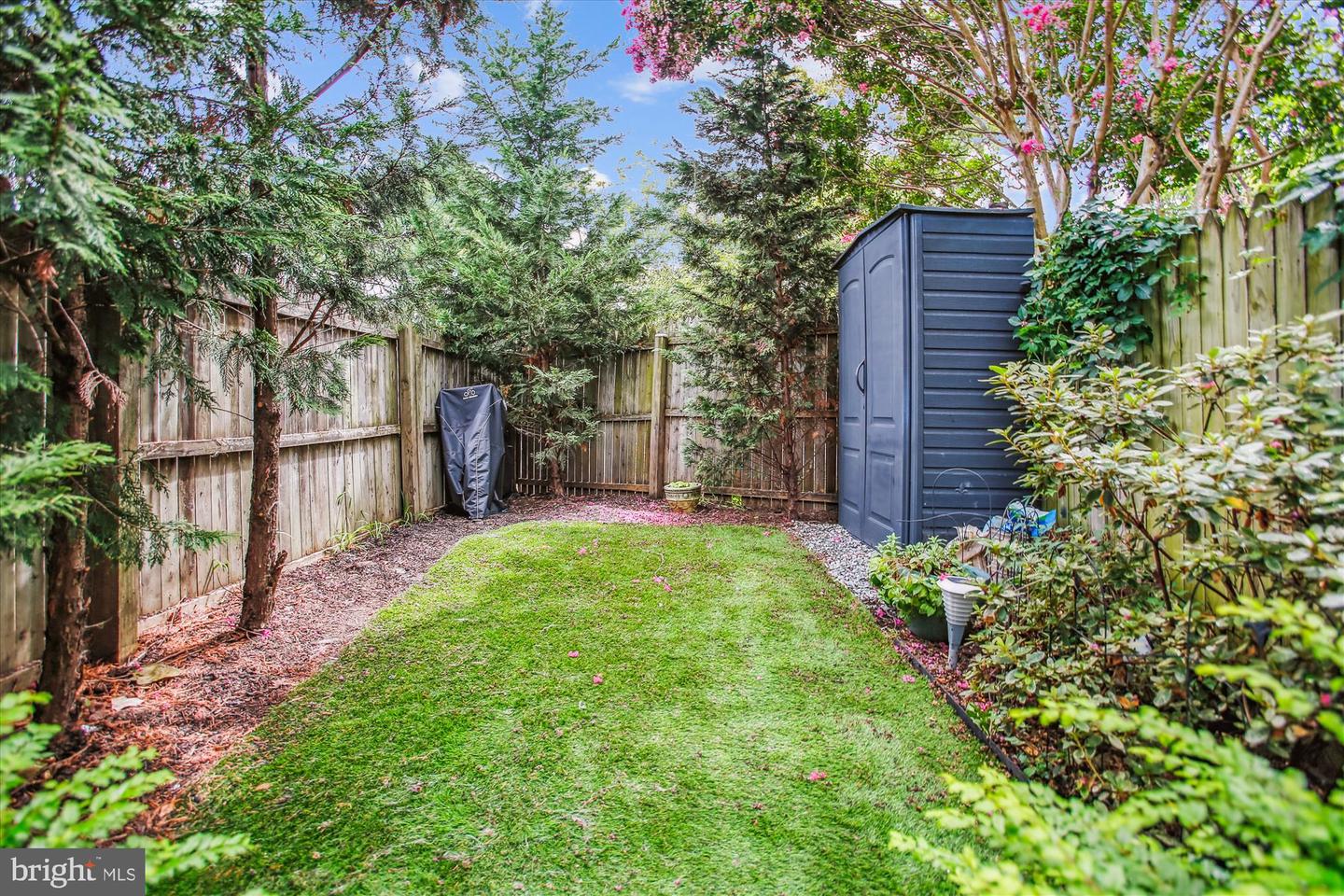 106 COMMERCE ST, ALEXANDRIA, Virginia 22314, 3 Bedrooms Bedrooms, 6 Rooms Rooms,2 BathroomsBathrooms,Residential,For sale,106 COMMERCE ST,VAAX2048714 MLS # VAAX2048714