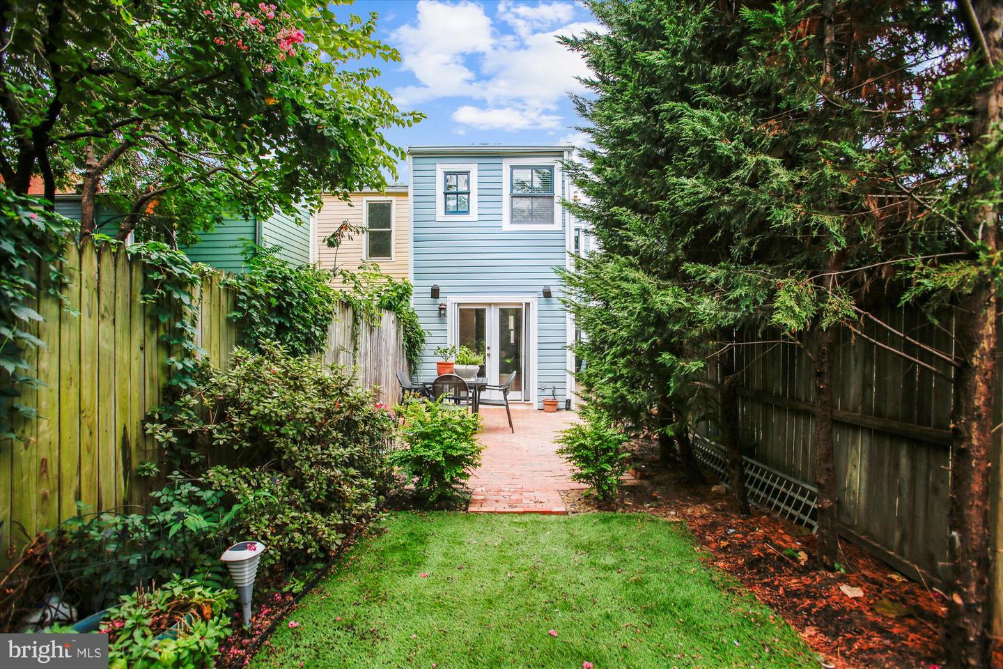 106 COMMERCE ST, ALEXANDRIA, Virginia 22314, 3 Bedrooms Bedrooms, 6 Rooms Rooms,2 BathroomsBathrooms,Residential,For sale,106 COMMERCE ST,VAAX2048714 MLS # VAAX2048714