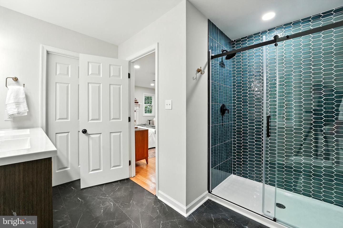 7085 BRAMBLE WAY, WARRENTON, Virginia 20187, 5 Bedrooms Bedrooms, ,3 BathroomsBathrooms,Residential,For sale,7085 BRAMBLE WAY,VAFQ2017962 MLS # VAFQ2017962