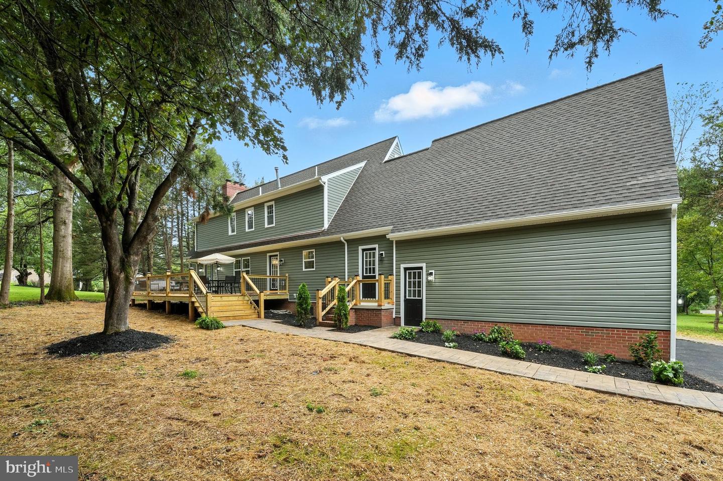 7085 BRAMBLE WAY, WARRENTON, Virginia 20187, 5 Bedrooms Bedrooms, ,3 BathroomsBathrooms,Residential,For sale,7085 BRAMBLE WAY,VAFQ2017962 MLS # VAFQ2017962