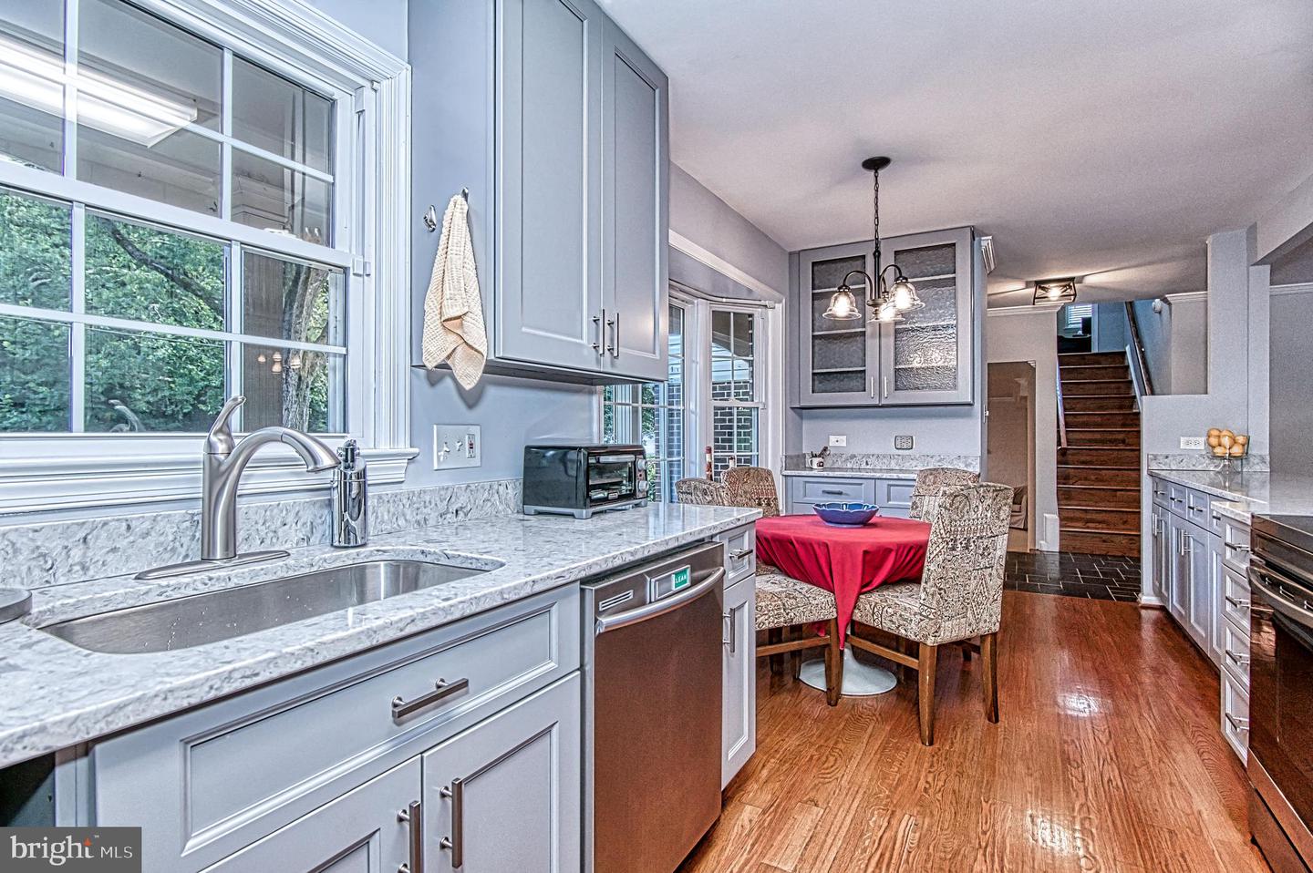 7128 DEVONSHIRE RD, ALEXANDRIA, Virginia 22307, 5 Bedrooms Bedrooms, ,3 BathroomsBathrooms,Residential,For sale,7128 DEVONSHIRE RD,VAFX2262248 MLS # VAFX2262248