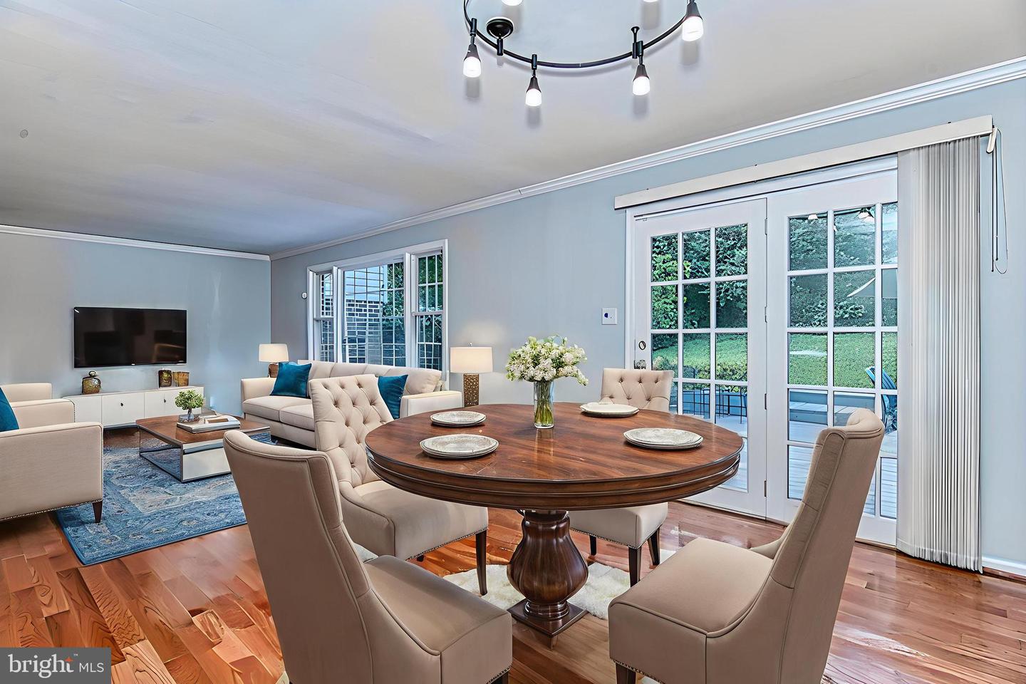 7128 DEVONSHIRE RD, ALEXANDRIA, Virginia 22307, 5 Bedrooms Bedrooms, ,3 BathroomsBathrooms,Residential,For sale,7128 DEVONSHIRE RD,VAFX2262248 MLS # VAFX2262248