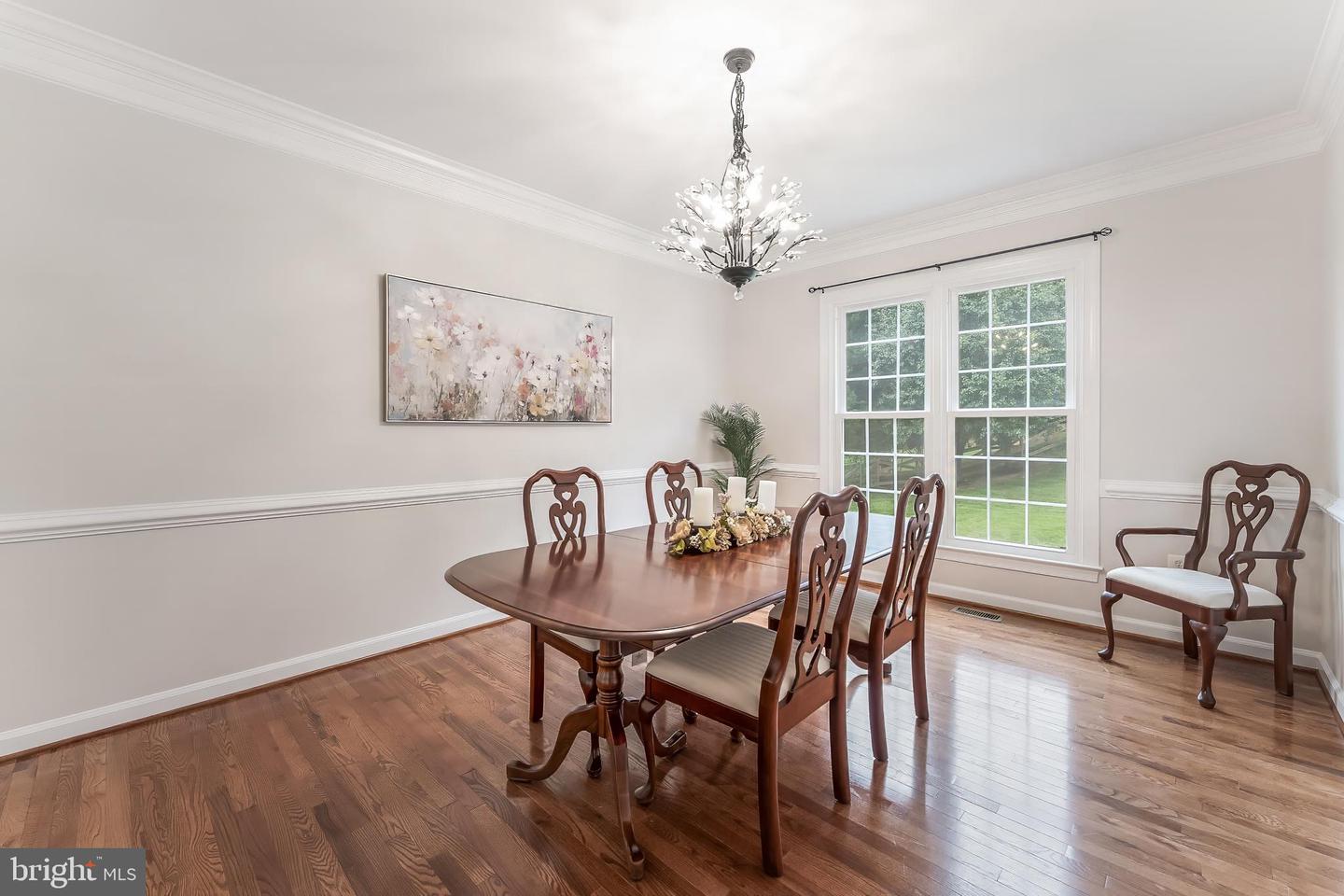 5274 TRACTOR LN, FAIRFAX, Virginia 22030, 4 Bedrooms Bedrooms, ,2 BathroomsBathrooms,Residential,For sale,5274 TRACTOR LN,VAFX2261944 MLS # VAFX2261944