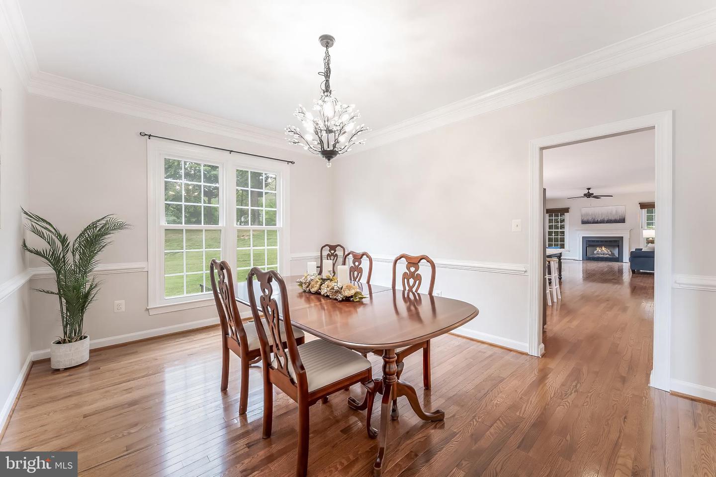 5274 TRACTOR LN, FAIRFAX, Virginia 22030, 4 Bedrooms Bedrooms, ,2 BathroomsBathrooms,Residential,For sale,5274 TRACTOR LN,VAFX2261944 MLS # VAFX2261944